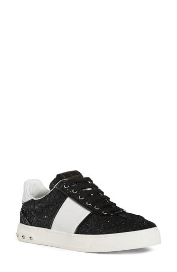 Women's Valentino Garavani Flycrew Rockstud Sneaker .5us / 35.5eu - White