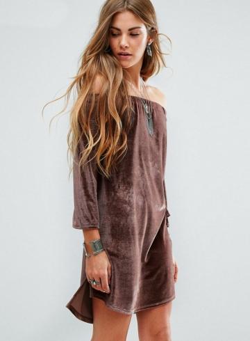 Oasap Hot Off The Shoulder Floral Embroidery Velvet Dress