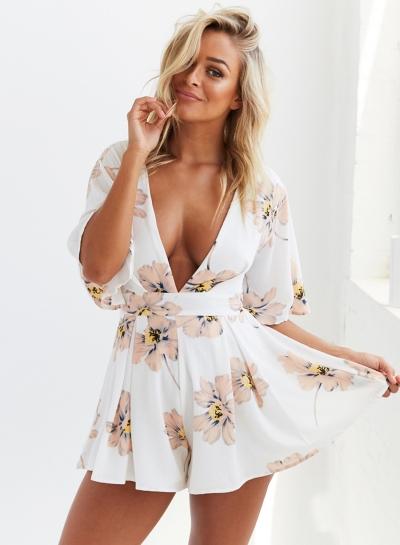 Oasap Deep V Neck Floral Print Half Sleeve Romper