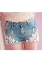 Oasap Lace Flowers Embellished Shorts