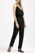 Oasap Black Spaghetti Strap V Neck Backless Jumpsuit