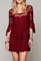 Oasap Chic Hollow Out Simple Color Scalloped Lace Dress