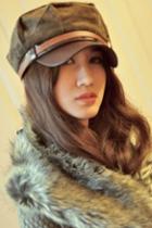 Oasap Contrast Pu Panel Visor Cap With Pin Buckle Embellishment