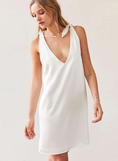 Oasap White V Neck Lace-up Dress