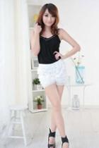 Oasap Elegant Eight-layer Lace Embellished Shorts