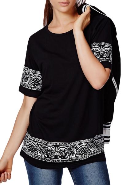 Oasap Women's Round Neck Short Sleeve Paisley Print Casual Tee