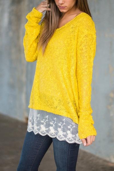 Oasap Lace Paneled Scalloped Hem V Neck Knit Sweater