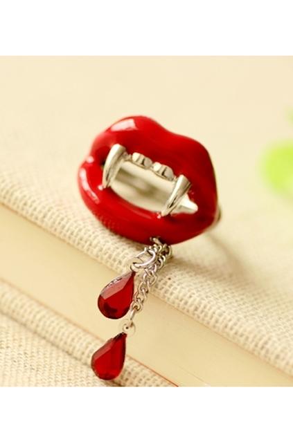 Oasap Stylish Vampire Lip Adjustable Ring