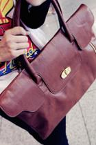 Oasap Exposed Front Zip Scalloped Flap Handbag