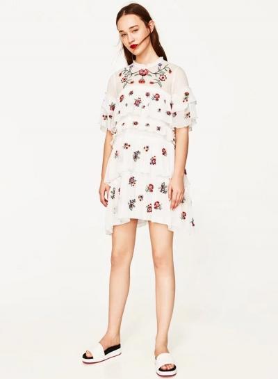 Oasap White Cute Floral Embroidery Dress