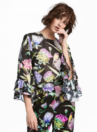 Oasap Floral Print Flare Sleeve Keyhole Back Blouse