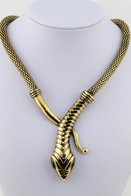 Oasap Snake Shape Necklace