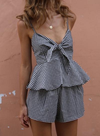 Oasap Fashion V Neck Sleeveless Plaid Romper