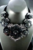Oasap The Blooming Ribbon Flower Necklace