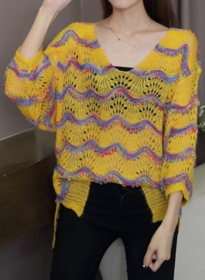 Oasap Fashion Eyelet Wave Pattern Stepped Hem Sweater