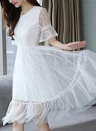Oasap Sweet Lace Spicing Flare Sleeve Round Neck A-line Midi Dress