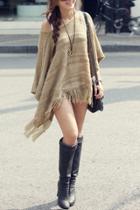 Oasap Chic Zigzag Knit Tassel Poncho