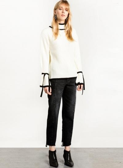 Oasap White Preppy Style Lace-up Sweater