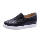 Oasap Height Increasing Round Toe Snake Print Flat Shoes