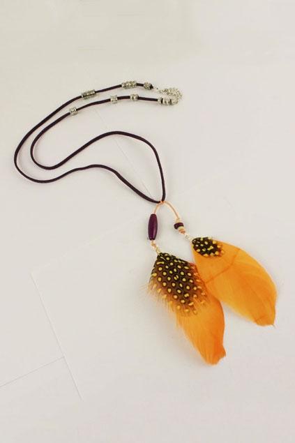 Oasap Peacock Feather Pendant Rubber Band Necklace
