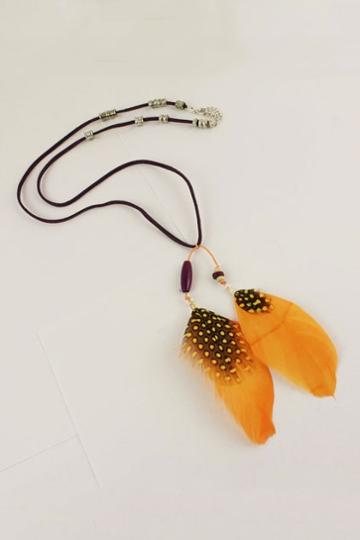 Oasap Peacock Feather Pendant Rubber Band Necklace