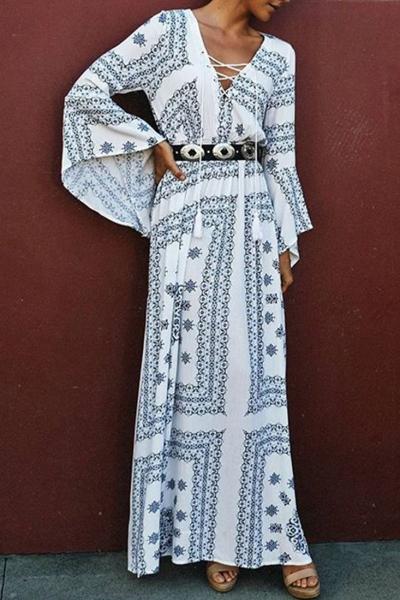 Oasap Boho Snowflake Print Flare Sleeve Slit Maxi Dress