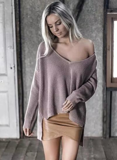 Oasap Deep V Neck Off Shoulder Pullover Sweaters