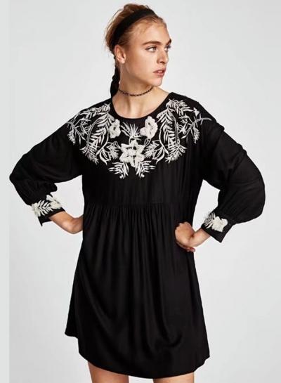 Oasap Fashion Floral Embroidery Long Sleeve Mini Dress