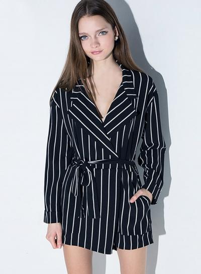 Oasap Turn Down Collar Striped Pattern Slim Romper