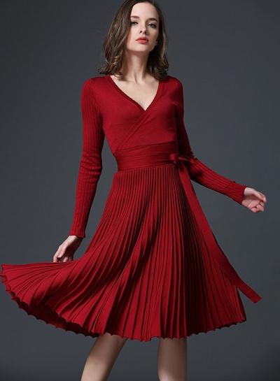 Oasap Solid Color V Neck Long Sleeve Pleated A-line Dress