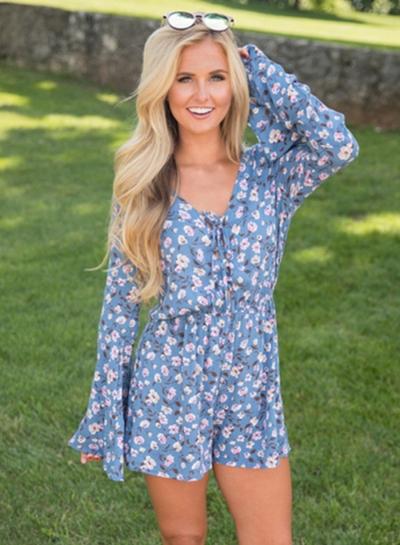 Oasap Flare Sleeve V Neck Floral Print Lace Up Romper