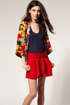 Oasap Elegant Red Ruffled Shorts With Waistband