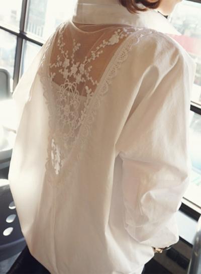 Oasap Fashion Lace Panel Loose Fit Blouse