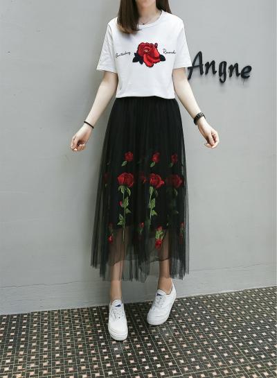 Oasap Stylish Rose Embroidery Mesh Skirt