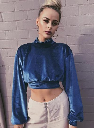 Oasap Half Neck Long Sleeve Solid Color Pullover Crop-top