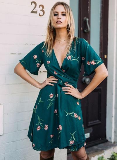 Oasap Deep V Neck Short Sleeve Floral Print A-line Dress