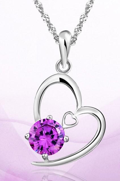 Oasap Heart Shaped Pendant Jeweled Necklace