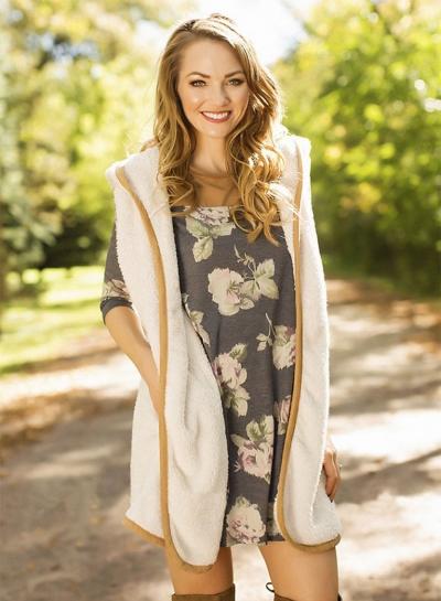Oasap Fashion Faux Fur Open Front Hooded Vest Outwear