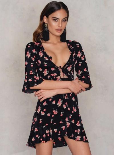 Oasap V Neck High Wiast Cherry Printed Romper