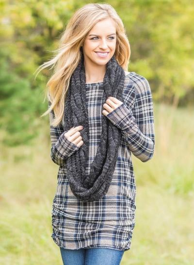 Oasap Round Neck Long Sleeve Plaid Tee Shirt