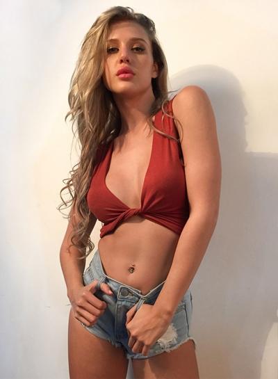 Oasap Deep V Neck Sleeveless Slim Fit Crop Top