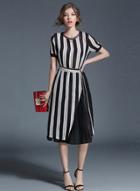 Oasap Round Neck Short Sleeve Chiffon Striped Midi Dress