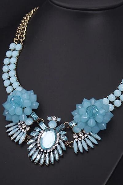 Oasap Luxe Moment Bib Necklace