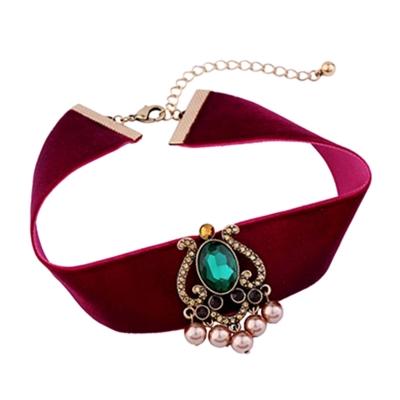 Oasap Stylish Pearl Velvet Choker Necklace