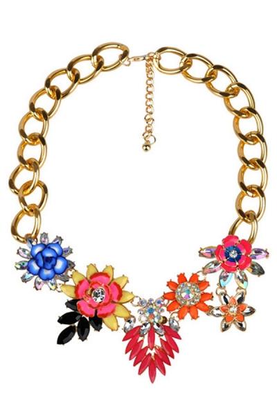 Oasap Nice Beaded Floral Bib Necklace