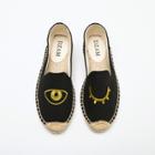 Oasap Round Toe Eye Embroidery Flat Heels Slip-on Shoes