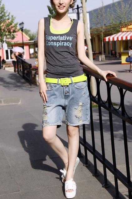 Oasap Worn Finished Turned Cuff Hole Detail Shorts