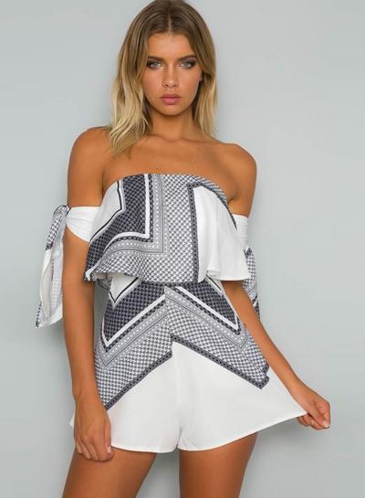 Oasap Fashion Strapless Ruffle Romper