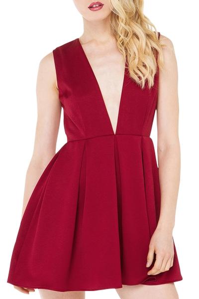 Oasap Women's Fashion Solid Deep V Neck Backless Swing Dress