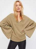 Oasap Loose Fit V Neck Solid Color Flare Sleeve Knit Sweater